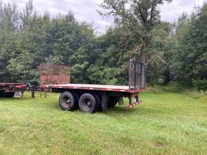 lot 4 image: 2001 Axle Pintle Trailer