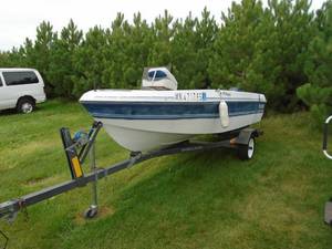 lot 3 image: 1989 Forester 15 151 Osprey with ShoreLandr Trailer