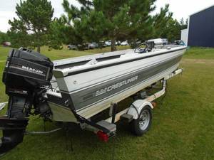 lot 1 image: 1988 Crestliner 17 Nordic with Spartan Trailer