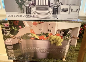 lot 35 image: Party Tub Lot