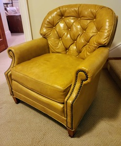 lot 72 image: Vintage Mustard Color Pleather Armchair