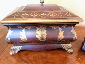 lot 175 image: Decorative Trinket Boxes