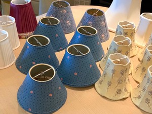 lot 40 image: Lot of 22 MiniatureSmall Lamp Shades
