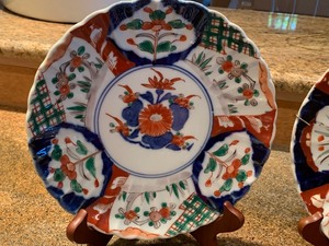 lot 111 image: Two VintageAntique Imari Plates and Bowl (Newer)