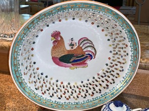 lot 119 image: Misc Home Decor Glassware