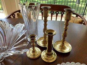 lot 125 image: Home Decor Items
