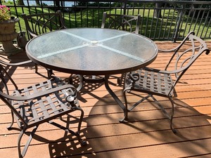 lot 185 image: Patio Table and Chairs Set