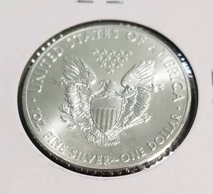 2014 AMERICAN SILVER EAGLE 1 TROY OZ. .999 FINE SILVER DOLLAR