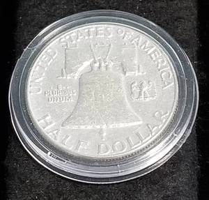 1960 FRANKLIN SILVER HALF DOLLAR IN AIRTITE