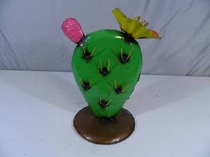 lot 49 image: New Recycled Metal Garden Art Flowering Cactus