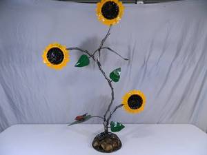 lot 71 image: New Large Recycled Metal Garden Art Sunflowers and Ladybug
