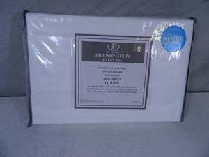 lot 116 image: New 4 Piece Embossed Stripe Queen Sheet Set
