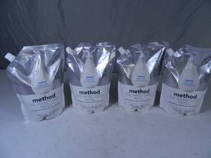 lot 118 image: 4 New Large Method Ge Hand Wash Refills