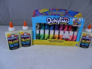 lot 121 image: New Play Doh Doh Vinci and 3 New Bottles of Glow in the Dark Glue