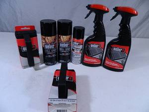 lot 122 image: New Weber Grill Accessories