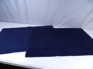 lot 127 image: 2 Threshold Rugs