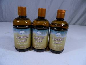 lot 144 image: 3 New Bottles of Tree Hut Bubble Bath