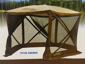 lot 10 image: Quick-Set Venture 5-Sided Screen Shelter