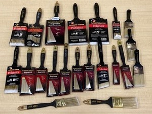 lot 53 image: Box Of Assorted New Painters Brushes