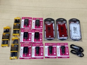 lot 60 image: Lot Of New iPhone Cases & Apple Lightning Chargers