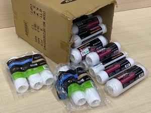 lot 82 image: Box Of Assorted New 9 Paint Roller Covers