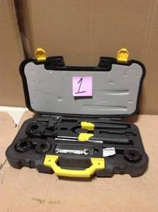 lot 1 image: Apollo Multi-Head PEX Crimp Tool Kit in good condition