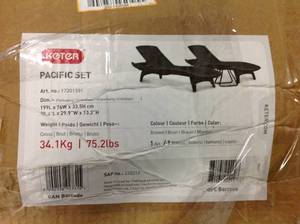 lot 103 image: Gutas lauko PACIFIC SET WITH TABLE  in good conditions