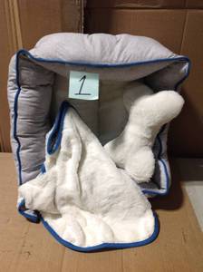 lot 1 image: The Pet Bed SET &nbspin good condition