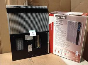 lot 11 image: Fahrenheat Smart 1,500-Watt 120-Volt Forced Air Heater (13.68-in L x 19.56-in H &nbspin good condition