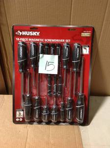 lot 15 image: Husky Magnetic Hand Tool Screwdriver Set (18-Piece &nbspin good condition