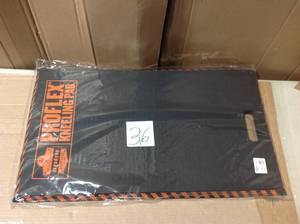 lot 36 image: Ergodyne Large Kneeling Pad &nbspin good condition