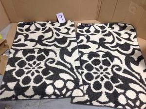 Simpatico Earth Gray Starch 3 ft. x 4 ft. Scatter Rug by Mohawk Home&nbsp&nbspin good condition
