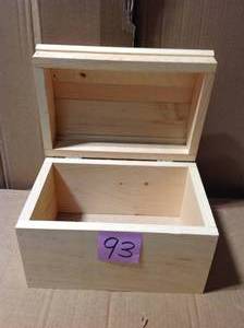 Houseworks Unfinished Wood Decor Medium Domed Chest with Hinged Lid&nbsp&nbspin good condition