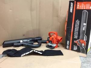 ECHO 165 MPH 391 CFM 25.4 cc Gas 2-Stroke Cycle Leaf Blower Vacuum in good conditions
