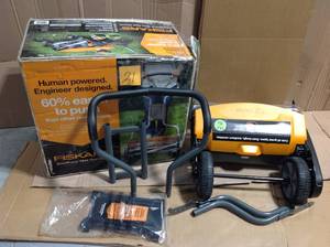 lot 21 image: Fiskars 18 in. Cut Manual Push Non-Electric Walk Behind Reel Mower &nbspin good condition