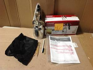 lot 47 image: Husky Siphon Feed Spray Gun &nbspin good condition