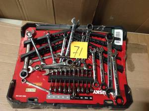 lot 71 image: Husky wrenches