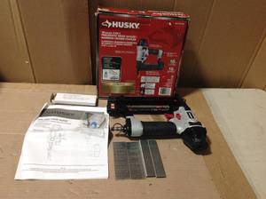 lot 83 image: Husky 16 Gauge 2 in 1 Pneumatic Brad Nailer not used
