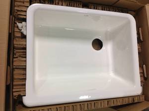lot 115 image: KOHLER Whitehaven Farmhouse Apron Front Self-Trimming Cast Iron 30 in. Single Bowl Kitchen Sink in White not used
