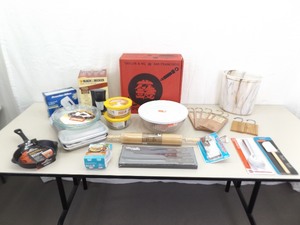 lot 40 image: Large Lot of NEW Misc Cookware, Bakeware, etc.