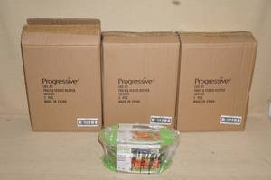 lot 36 image: 9 Fruit and Veggie Storage Containers