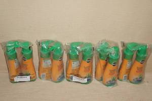 lot 40 image: 10 Miracle Gro Succulent Plant Food