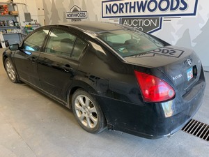 2007 Nissan Maxima -No Reserve-