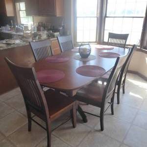 lot 4 image: 83 x 42 30 Solid Wood Dining Table & Chairs