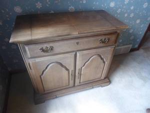 lot 6 image: 36 x 19 x 33 Chery Wood Folding Top Dining Room Serving Cabinet