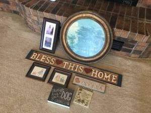 lot 13 image: Big Variety Lot of Decorative Pictures