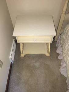 lot 27 image: Engraved Solid Wood 20 x 16 x 23 Night Stand