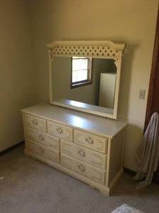 lot 28 image: Engraved Solid Wood Dresser & Mirror