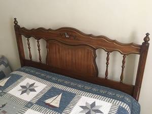 lot 30 image: Vintage Solid Wood Adjustable Full to Queen Headboard and Frame
