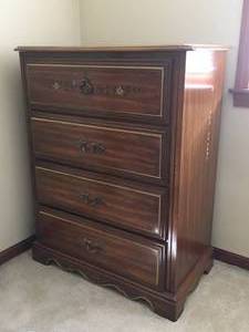 lot 32 image: 32 x 18 x 40 Engraved Solid Wood Dresser